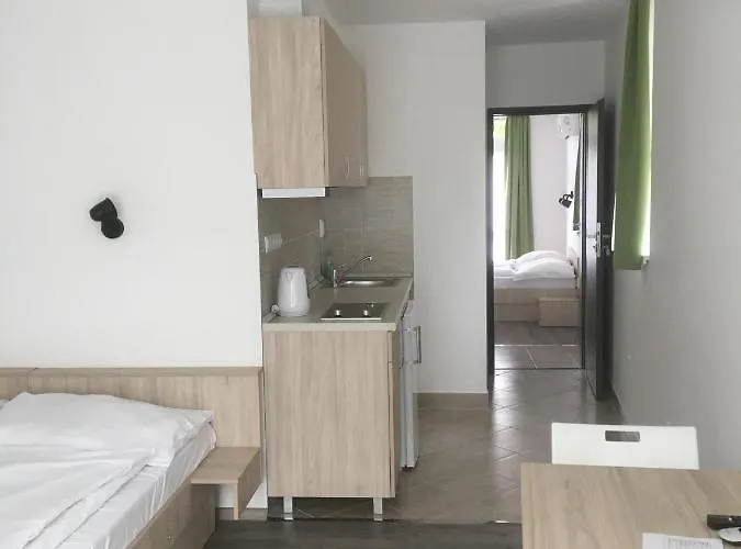 Baraton*** Apartamento 3*